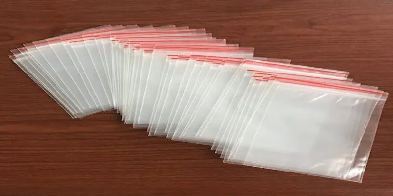 Túi Zipper Chỉ Đỏ Là Gì?